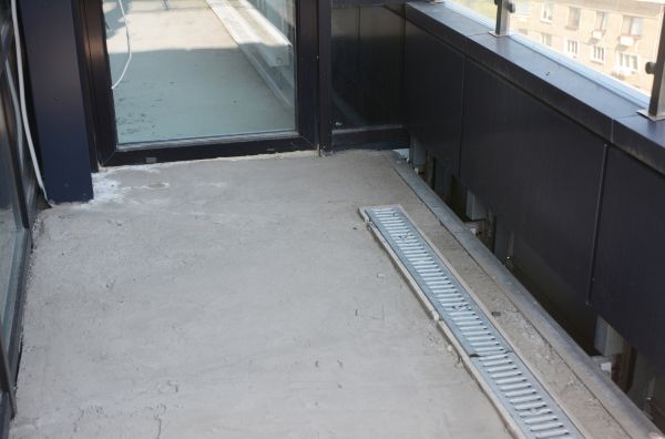 Cost of Veranda Drain Installation in Camas